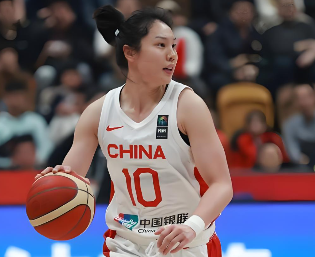 半岛体育在线-女篮赢10分！有3人却开心不起来，表现糟糕 令人失望